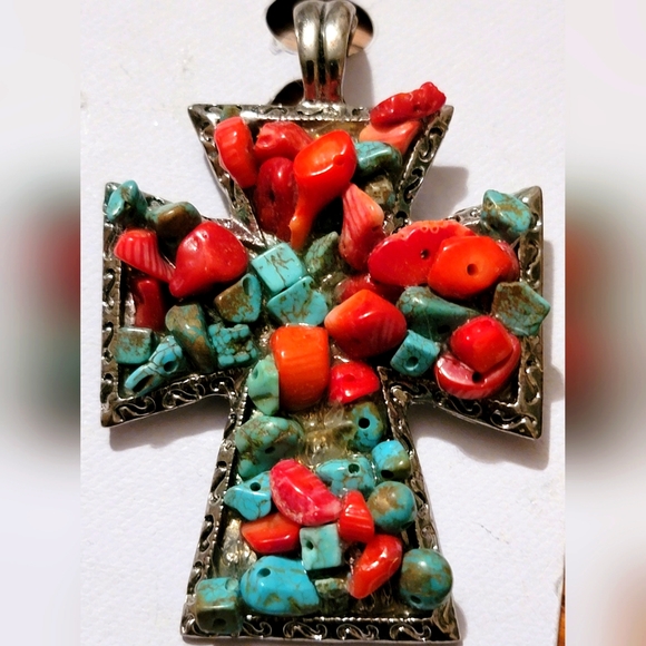 Turquoise Pendant - Picture 1 of 1